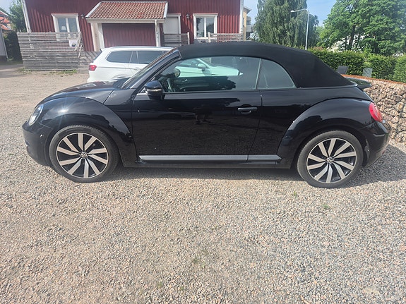 Volkswagen Beetle 2 of 4