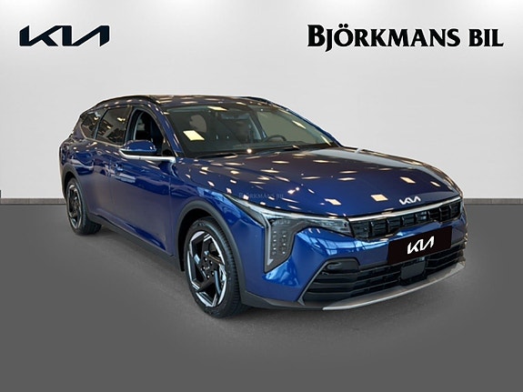 Kia K4 3 of 27
