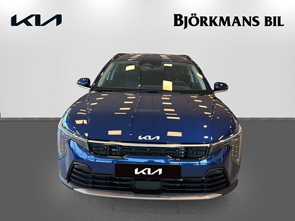 Kia K4 2 of 27