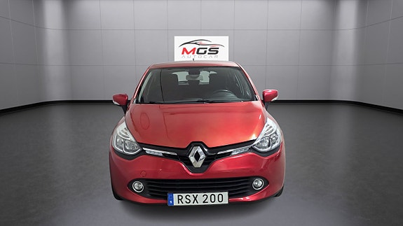 Renault Clio 8 of 23