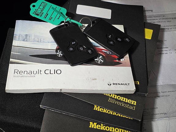Renault Clio 20 of 23
