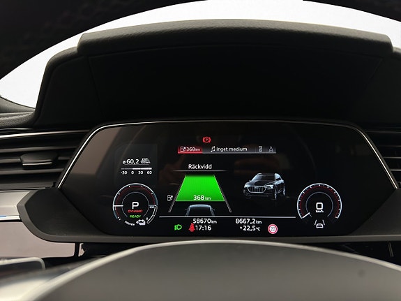 Audi Q8 e-tron 16 of 30