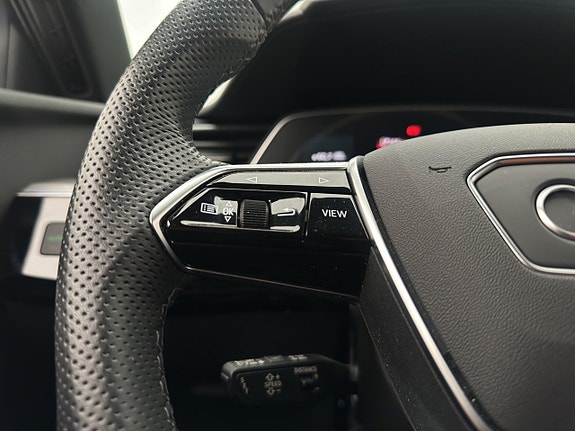 Audi Q8 e-tron 15 of 30