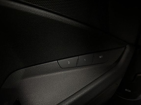 Audi Q8 e-tron 12 of 30
