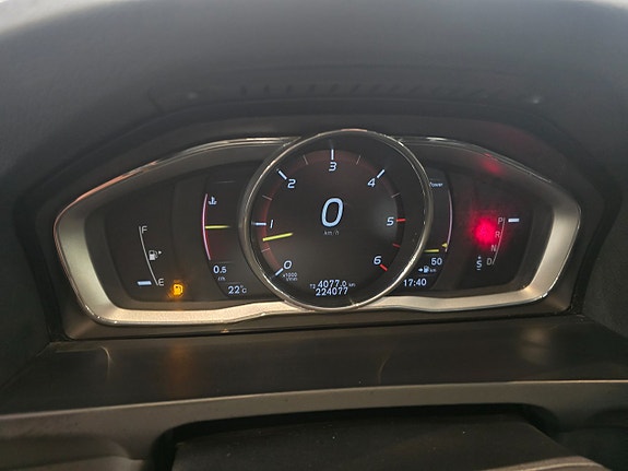 Volvo V60 13 of 14