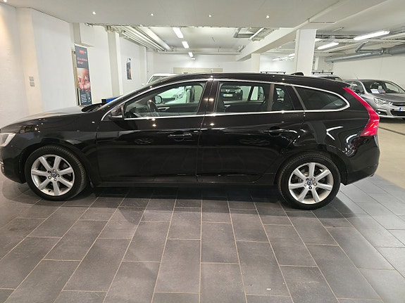 Volvo V60 5 of 14