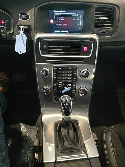 Volvo V60 14 of 14