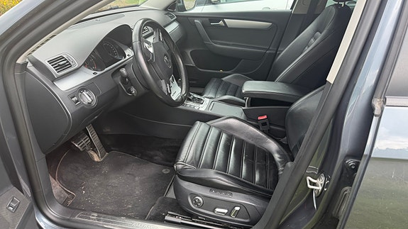 Volkswagen Passat Alltrack 7 of 8