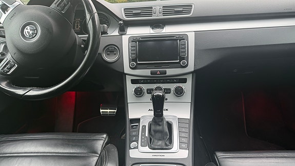 Volkswagen Passat Alltrack 6 of 8