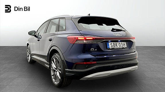 Audi Q4 e-tron 3 of 5