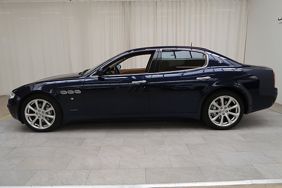 Maserati Quattroporte 3 of 5