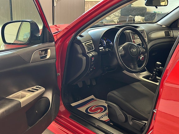 Subaru Impreza 8 of 22