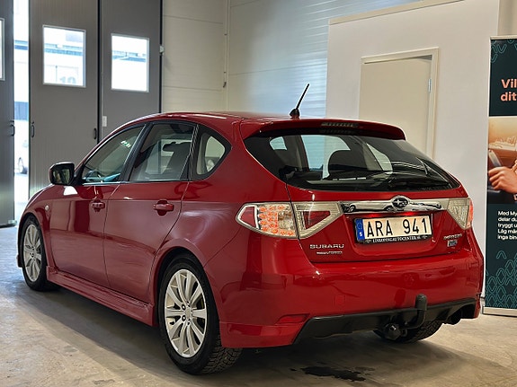 Subaru Impreza 4 of 5
