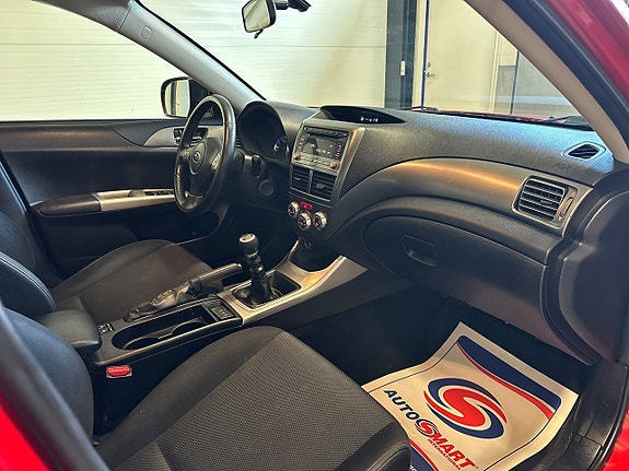 Subaru Impreza 11 of 22