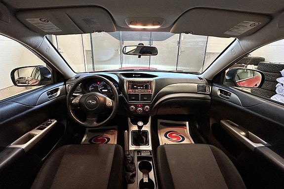 Subaru Impreza 14 of 22
