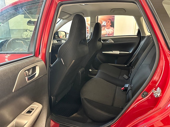 Subaru Impreza 10 of 22