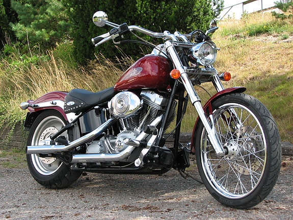 Harley-Davidson Softail Standard 2 of 8