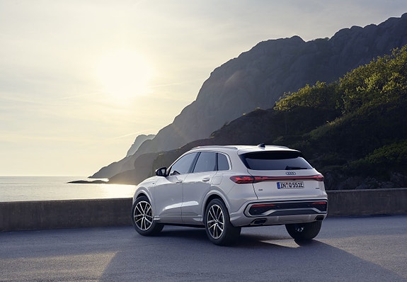 Audi Q5 3 of 4
