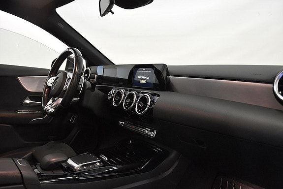 Mercedes-Benz A35 12 of 18