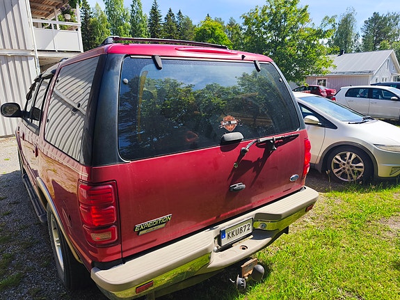Ford Expedition 4 of 5