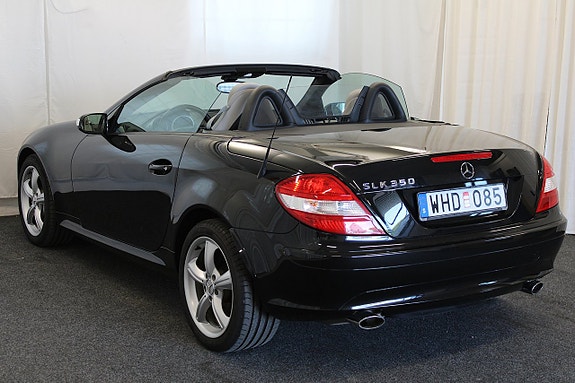 Mercedes-Benz SLK350 7 of 17