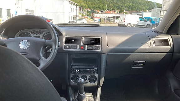 Volkswagen Golf IV 4 of 4