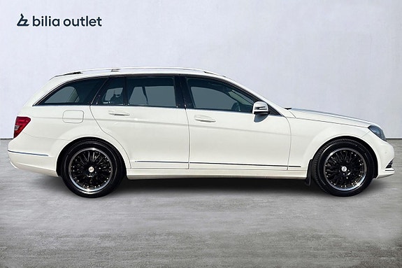 Mercedes-Benz C220 7 of 21