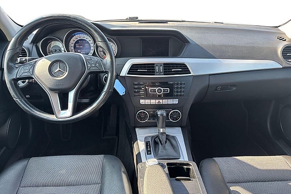 Mercedes-Benz C220 13 of 21