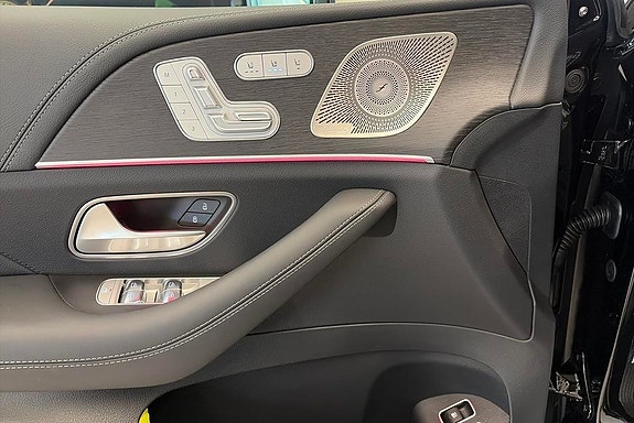 Mercedes-Benz GLE350 de 16 of 17