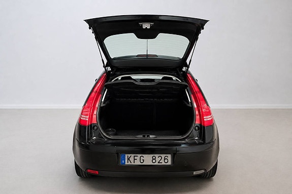 Citroen C4 7 of 23