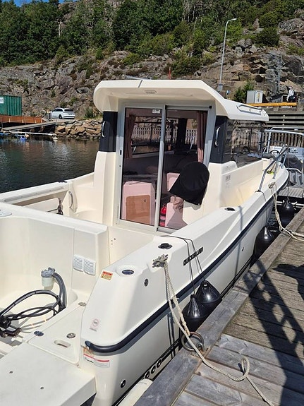 QUICKSILVER 675 PILOTHOUSE 5 of 5