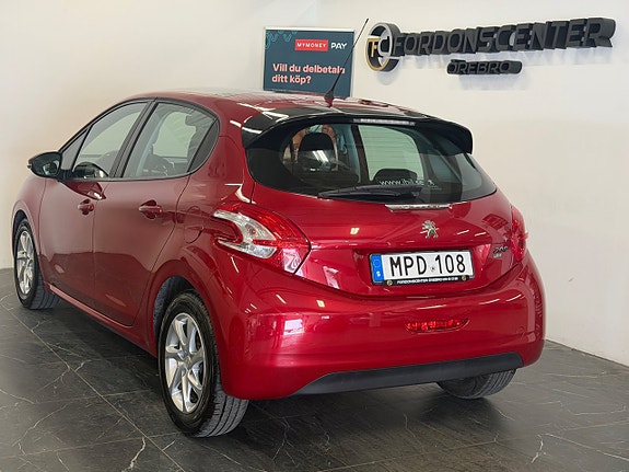 Peugeot 208 4 of 5
