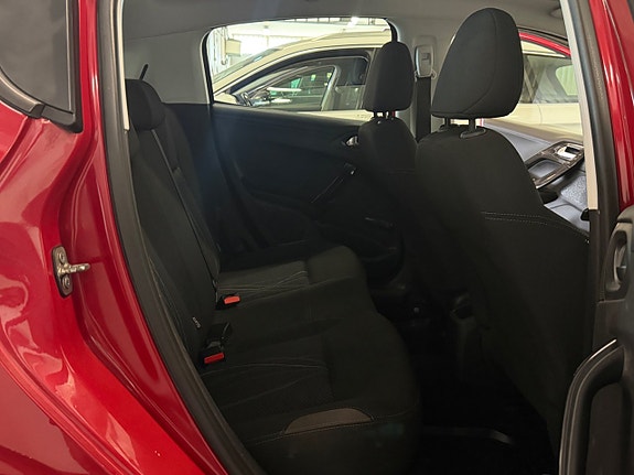 Peugeot 208 16 of 26