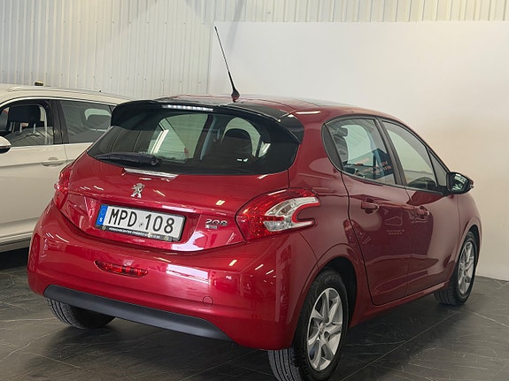 Peugeot 208 6 of 26