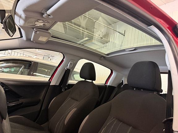 Peugeot 208 26 of 26