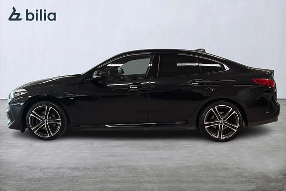 BMW 218i 3 of 17