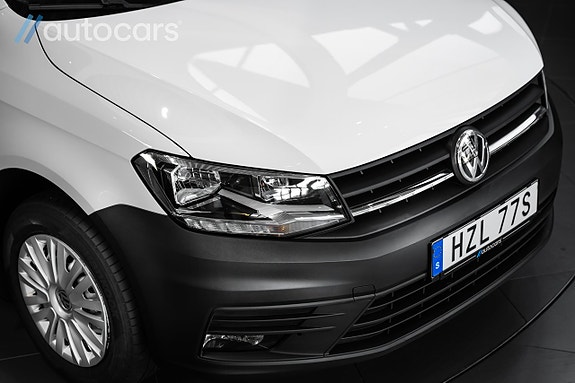 Volkswagen Caddy Maxi 11 of 30