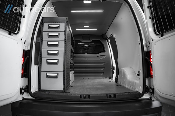 Volkswagen Caddy Maxi 14 of 30