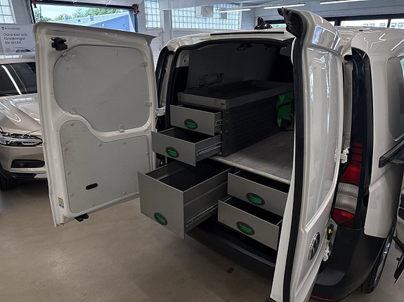Volkswagen Caddy 13 of 24