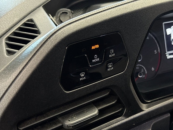 Volkswagen Caddy 17 of 24