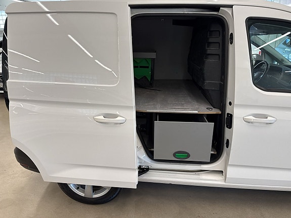 Volkswagen Caddy 14 of 24