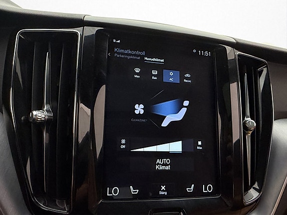 Volvo XC60 23 of 30