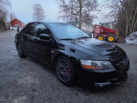 Mitsubishi Lancer 2 of 5