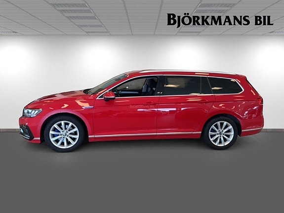 Volkswagen Passat 4 of 5