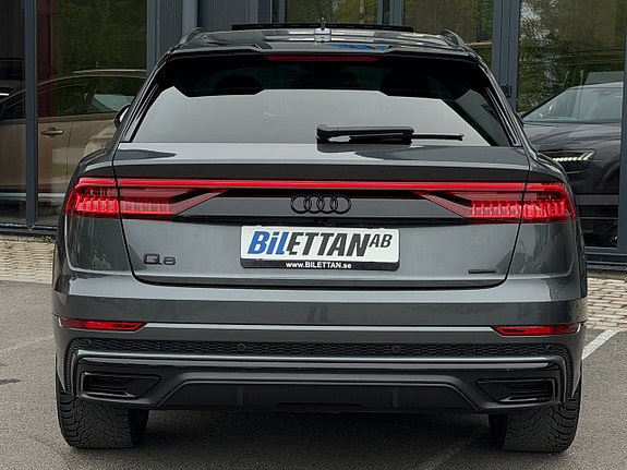 Audi Q8 7 of 30