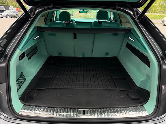 Audi Q8 18 of 30