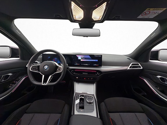 BMW 330e 13 of 30