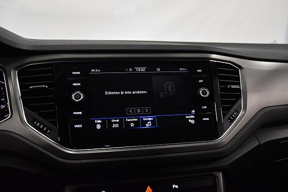 Volkswagen T-Roc 14 of 24