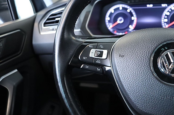 Volkswagen Tiguan 8 of 16