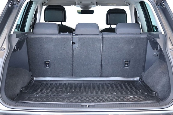 Volkswagen Tiguan 15 of 16